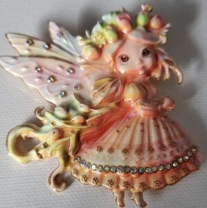 Fairy Brooch with Crystals
